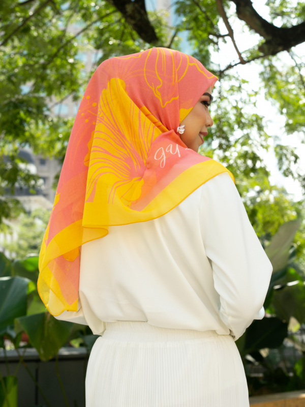 TUDUNG BAWAL